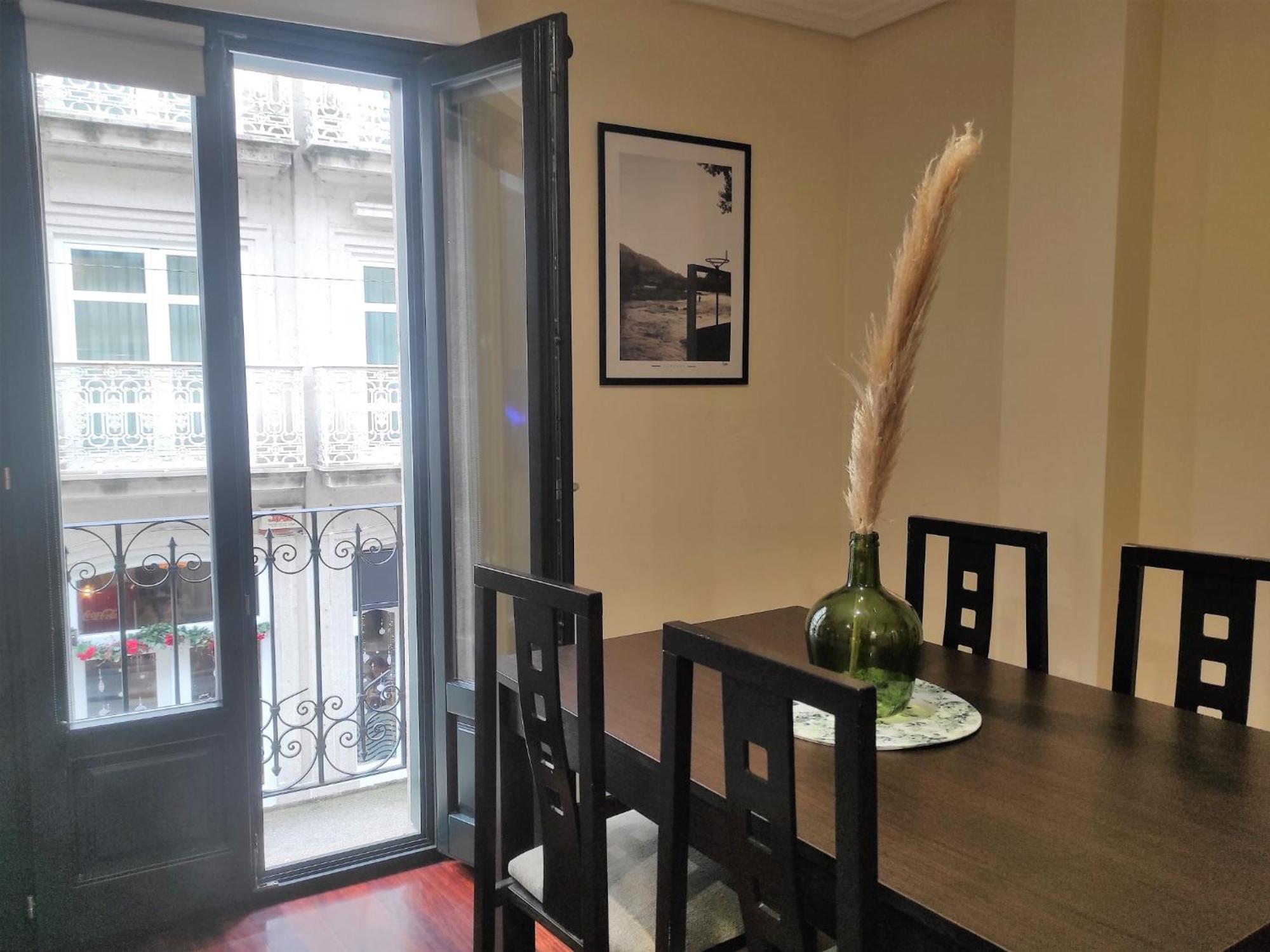 דירות אורנסה 1A. Disfruta De Su Balcon Sobre El Casco Viejo. מראה חיצוני תמונה